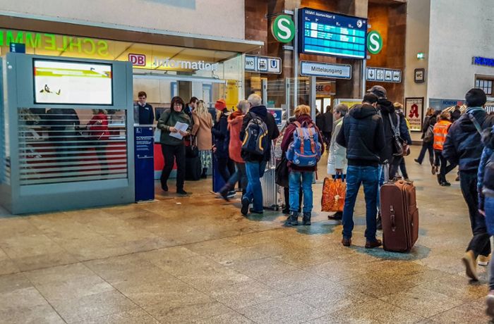 Warnstreik  bei der Deutschen Bahn: S-Bahnen in Stuttgart verkehren fast wieder normal