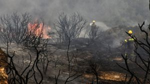 Aktuelle Waldbrände in Griechenland – laut Meteorologen steht die große Hitzewelle aber noch bevor. Foto: dpa/Valerie Gache