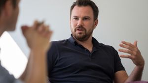 Jochen Rudat – Tesla-Deutschland-Chef – im Interview. Er will beim Absatz draufsatteln. Foto: Lichtgut/Max Kovalenko
