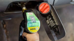 Die Dieselpreise sind so hoch wie seit 2012 nicht mehr. Die Preise für Gas und Konsumgüter sind ebenfalls gestiegen. Foto: dpa/Carsten Koall