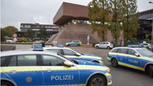 150 Studentinnen und Studenten mussten allein die Hochschule der Agentur für Arbeit in Mannheim verlasen. Auch in der Region Stuttgart gab es Evakuierungen. Foto: dpa/Rene Priebe