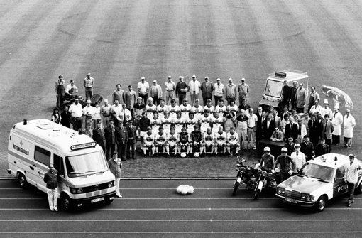 Der VfB Stuttgart in der Saison 1982/83. Wurde bei den Schwaben in den späten 1970er und frühen 1980er Jahren mit Anabolika gedopt? Foto: Pressefoto Baumann