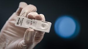 Der Antigen-Test soll Reihenkontrollen in Schule und Pflege ermöglichen. Foto: AFP