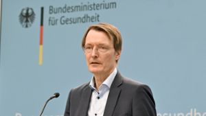 Karl Lauterbach (SPD) bringt mit einem neuen Vorhaben die Kassen gegen sich auf. Foto: dpa/Felix Müschen