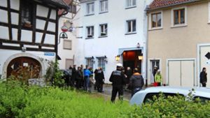 Ortstermin des Konstanzer Landgerichts: Die kleine Eckkneipe in der Hüfinger Hinterstadt ist Schauplatz eines Verbrechens gewesen. Foto:  