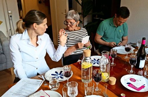 Bei dem Projekt „Salz und Suppe“ treffen Menschen aus unterschiedlichen Milieus aufeinander. 2016 haben sich in  Stuttgart insgesamt neun Kochgruppen gebildet. Foto: Nina Ayerle