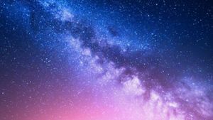 Allein die Milchstraße beheimatet Milliarden von Sternen. Foto: Denis Belitsky/Shutterstock.com