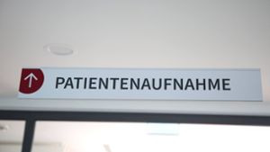 Kliniken müssen teilweise nicht dringend notwendige Eingriffe bei Patienten verschieben. (Symbolbild) Foto: IMAGO/BildFunkMV/IMAGO