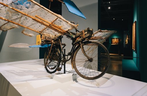 Auch dieses Hubschrauberflugfahrrad von Gustav Mesmer ist in der Ausstellung zu sehen. Foto: Lichtgut/Verena Ecker