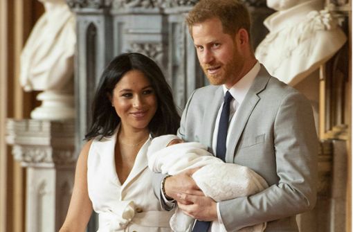 Am 6. Juli lassen Herzogin Meghan und Prinz Harry ihren Sohn Archie taufen. Foto: AP
