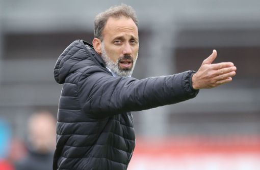 Trainer Pellegrino Matarazzo soll dem VfB bis mindestens in den Sommer 2022 erhalten bleiben. Foto: Baumann