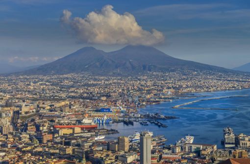 Neapel – nicht nur für Reiseveranstalter interessant,  auch für Hightech-Unternehmen, die um die Universität herum entstanden sind. Foto: imago/imagebroker