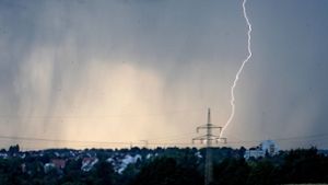 In Stuttgart und Region drohen erneut schwere Gewitter. Foto: dpa
