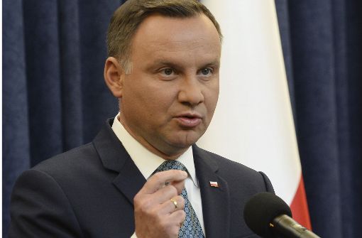 Polens Präsident Duda legt sein Veto gegen die umstrittene Justizreform ein. Foto: AP