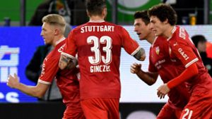 Benjamin Pavard und Daniel Ginczek ragten in Wolfsburg für den VfB Stuttgart heraus, findet unsere Redaktion. Foto: dpa