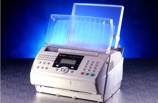 Versuche mit Zeitungsdruckern gab es tatsächlich, das Faxgerät ist 2019 aber nicht mehr en vogue. Foto: STZN