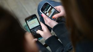 Smartphones werden heute kaum noch zum Telefonieren verwendet. Foto: Henning Kaiser/dpa