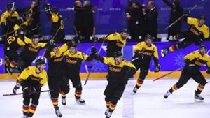 Historisch: Zum ersten Mal seit 1976 steht ein deutsches Eishockey-Team im Olympia-Halbfinale. Foto: AFP