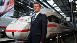 Bahn-Chef Richard Lutz kann zufrieden sein: Die DB hat 2019 einen  Fahrgastrekord im Fernverkehr aufgestellt. Foto: dpa/Bernd von Jutrczenka
