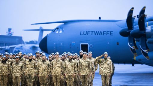 Sinnbild für Deutschlands Militäreinsätze mit diffusen Zielen: Das letzte Bundeswehr-Kontingent der UN-Mission in Mali kehrte Mitte Dezember 2023 zurück. Foto: dpa/Michael Matthey