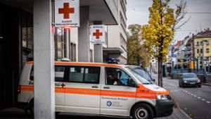 Eigentlich müssten in Stuttgart mehr Krankentransportwagen unterwegs sein, um Patienten zum Arzt zu bringen oder aus dem Krankenhaus abzuholen. Foto: Lichtgut/Max Kovalenko