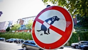 Hund haben’s schwer in Stuttgart - überall gibt es Verbote. Warum die Schwabenmetropole die hundefeindlichste Stadt Deutschlands ist, erfahren Sie in der Bildergalerie. Foto: Peter Petsch