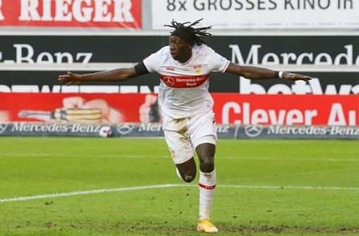 Tanguy Coulibaly trifft erstmals für den VfB in der Bundesliga – doch sein Tor reicht dem VfB nicht für mehr. Am Ende eines couragierten Auftritts steht eine 1:3-Niederlage. Foto: Baumann