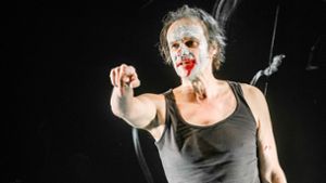 Edgar Selge als François in Michel Houellebecqs „Unterwerfung“ im Hamburger Schauspielhaus Foto: dpa