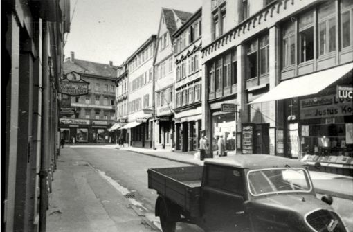 Stuttgarter Impressionen, 1942: hier links eine Buchhandlung in der Kronprinzstraße Foto: Stadtarchiv