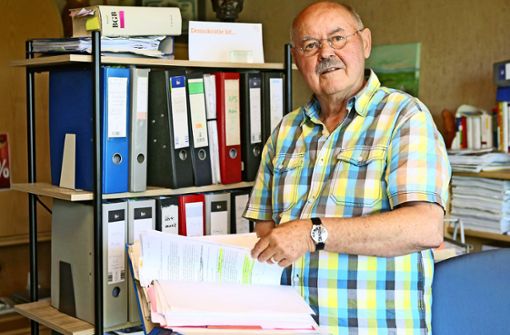 Werner Lindl und die Biogasanlage Kochendorf: Der Fall füllt längst  rund 50 Aktenordner. Foto: Ralf Seidel