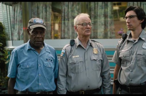 Bill Murray (Mitte) mit Danny Glover (li.) und Adam Driver in Jim Jarmuschs Film „The Dead don’t die“ (2019) Foto: Universal