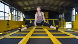 Franziska Gebauer bietet zwei Mal pro Woche Fitnesskurse in der Sprungbude an. Foto: Lichtgut/Max Kovalenko