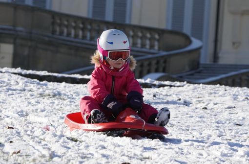 Der erste Schnee ist nicht für Kinder etwas ganz Besonderes. Foto: Andreas Rosar Fotoagentur-Stuttg