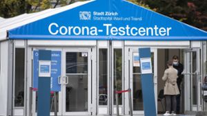 Seit Beginn des Corona-Ausbruchs  im Februar steckten sich – Stand 15. November –  nachweislich mehr als 257 000 Menschen in der Schweiz an. Foto: dpa/Ennio Leanza
