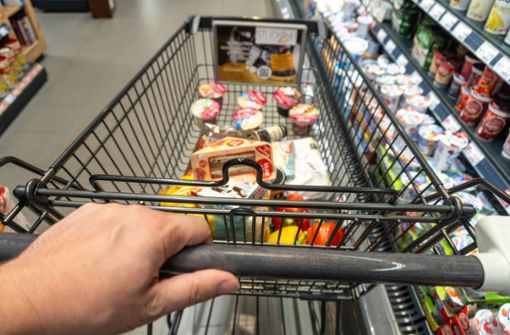 Verbraucherschützer warnen vor der sogenannten Shrinkflation (Symbolbild). Foto: IMAGO/Bihlmayerfotografie/IMAGO/Michael Bihlmayer