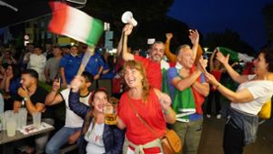 Die Freude war groß nach dem Sieg der Italiener gegen Österreich. Foto: Fotoagentur-Stuttgart/Andreas Rosar