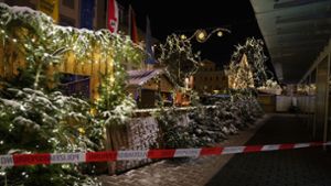Die Polizei hat den Weihnachtsmarkt in Göppingen geräumt. Foto: SDMG/SDMG / Kohls
