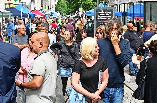 Die 32. Auflage des Feuerbacher Höflesmarkt zog wieder zahlreiche Besucher an. Foto: Susanne Müller-Baji