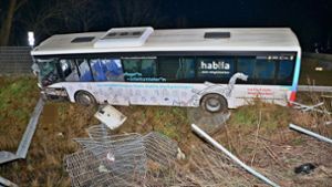 Bei dem Unfall starb der Fahrer des Linienbusses. Foto: KS-Images.de / Andreas Rometsch/Andreas Rometsch