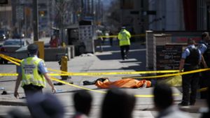 Die kanadische Polizei hat den Unfallort in Toronto abgesperrt. Foto: AFP