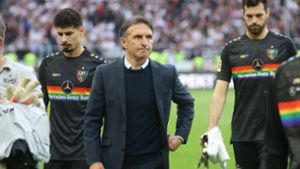 VfB-Trainer Bruno Labbadia ist die Enttäuschung ins Gesicht geschrieben. Foto: Baumann/Hansjürgen Britsch