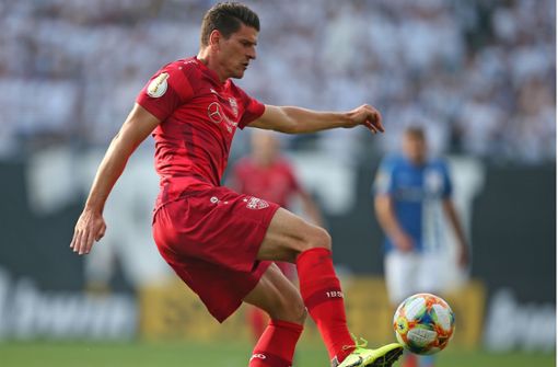 VfB-Stürmer Mario Gomez – hier im DFB-Pokal  gegen Hansa Rostock –  traf im Testspiel gegen St. Gallen doppelt. Foto: Pressefoto Baumann/Cathrin Müller