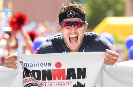 Jan Frodeno konnte in den vergangenen beiden Jahren den Sieg beim Ironman in Frankfurt davontragen. (Archivbild) Foto: dpa/Arne Dedert