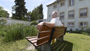 Ein älterer Gefangener in der JVA Singen, die eine Außenstelle des Konstanzer Gefängnisses ist. Foto: Imago/epd