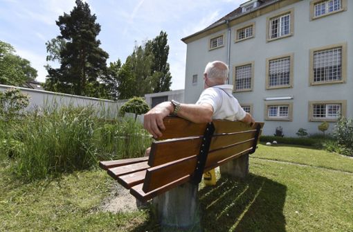 Ein älterer Gefangener in der JVA Singen, die eine Außenstelle des Konstanzer Gefängnisses ist. Foto: Imago/epd