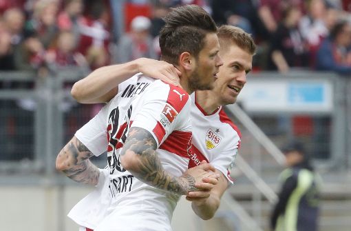 Daniel Ginczek (links) und Simon Terodde – zwei Gesichter des Erfolgs beim VfB Stuttgart. Foto: Pressefoto Baumann