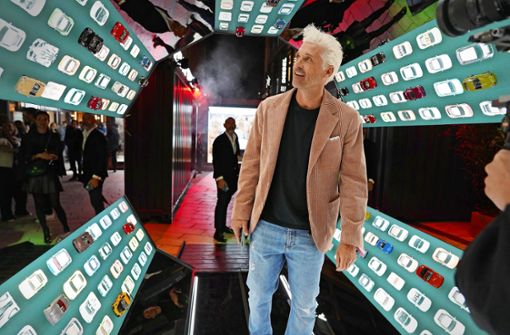 Kaum wieder zu erkennen: Der Hollywood-Star Patrick Dempsey in Blond bei dem Porsche-Event in Stuttgart. Foto: Andreas Rosar Fotoagentur-Stuttg