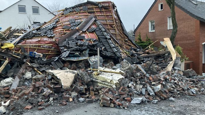 Explosion in Mehrfamilienhaus – eine Tote