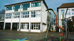Die Grund- und Hauptschule in Steinenbronn kann nun doch zur Werkrealschule aufgewertet werden. Foto: Ursula Vollmer
