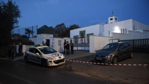Durch Schüsse vor einer Moschee in Bayonne im Südwesten Frankreichs sind zwei Menschen schwer verletzt worden. Foto: AFP/GAIZKA IROZ